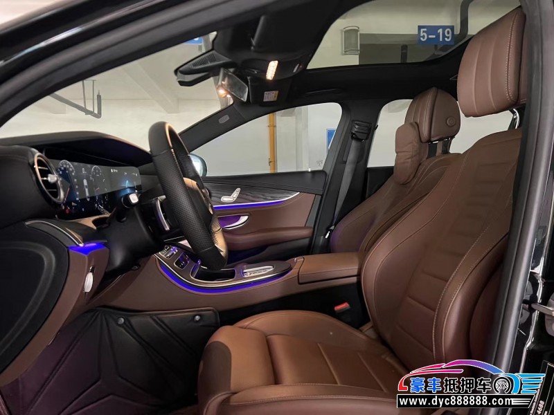 22年奔驰E轿车抵押车出售