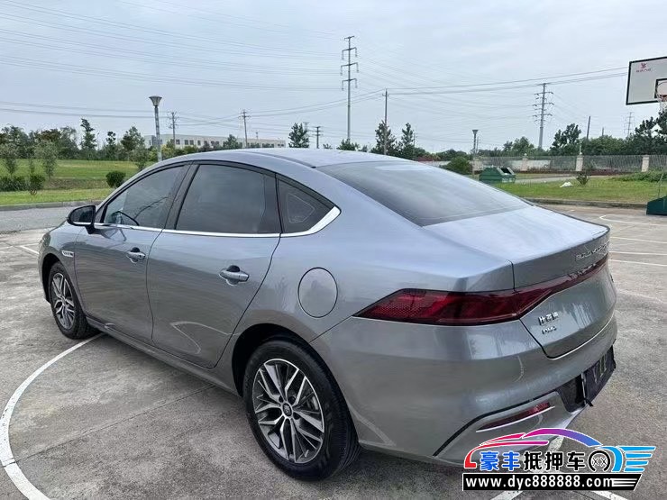 22年比亚迪秦轿车抵押车出售