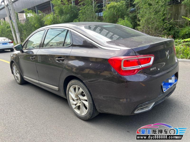 17年DSDS5轿车抵押车出售