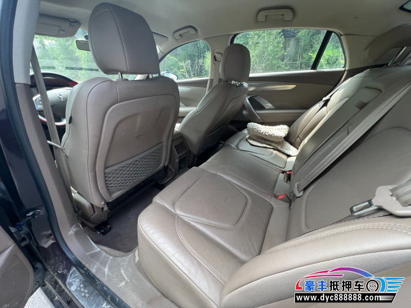 17年DSDS5轿车抵押车出售