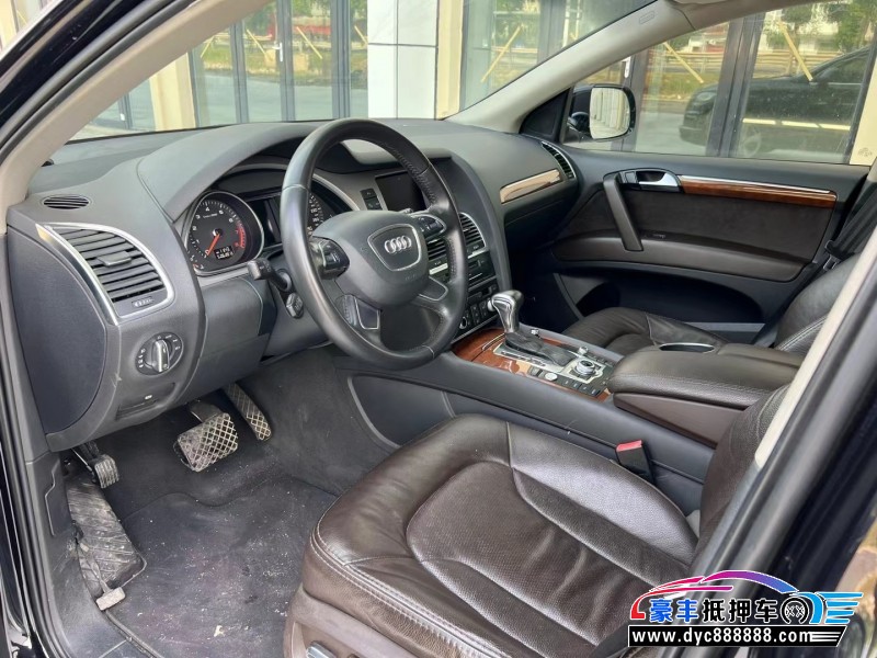 14年奥迪Q7轿车抵押车出售