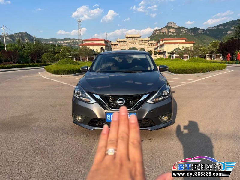 16年日产轩逸轿车抵押车出售