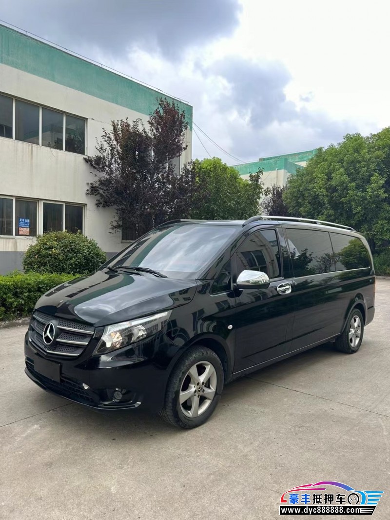 18年奔驰威霆轿车抵押车出售