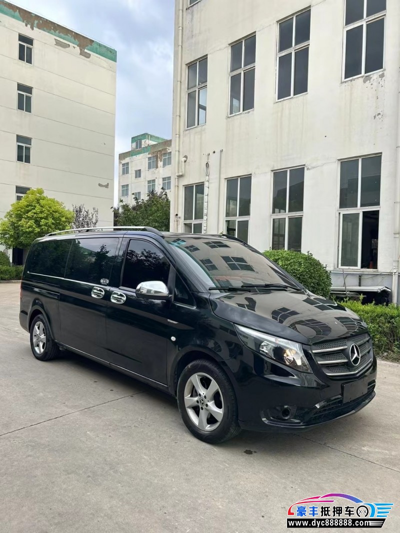 18年奔驰威霆轿车抵押车出售