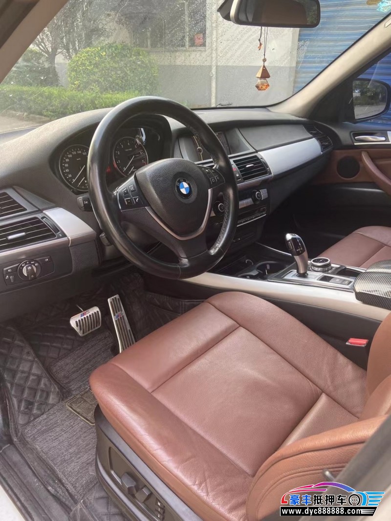 13年宝马X5轿车抵押车出售