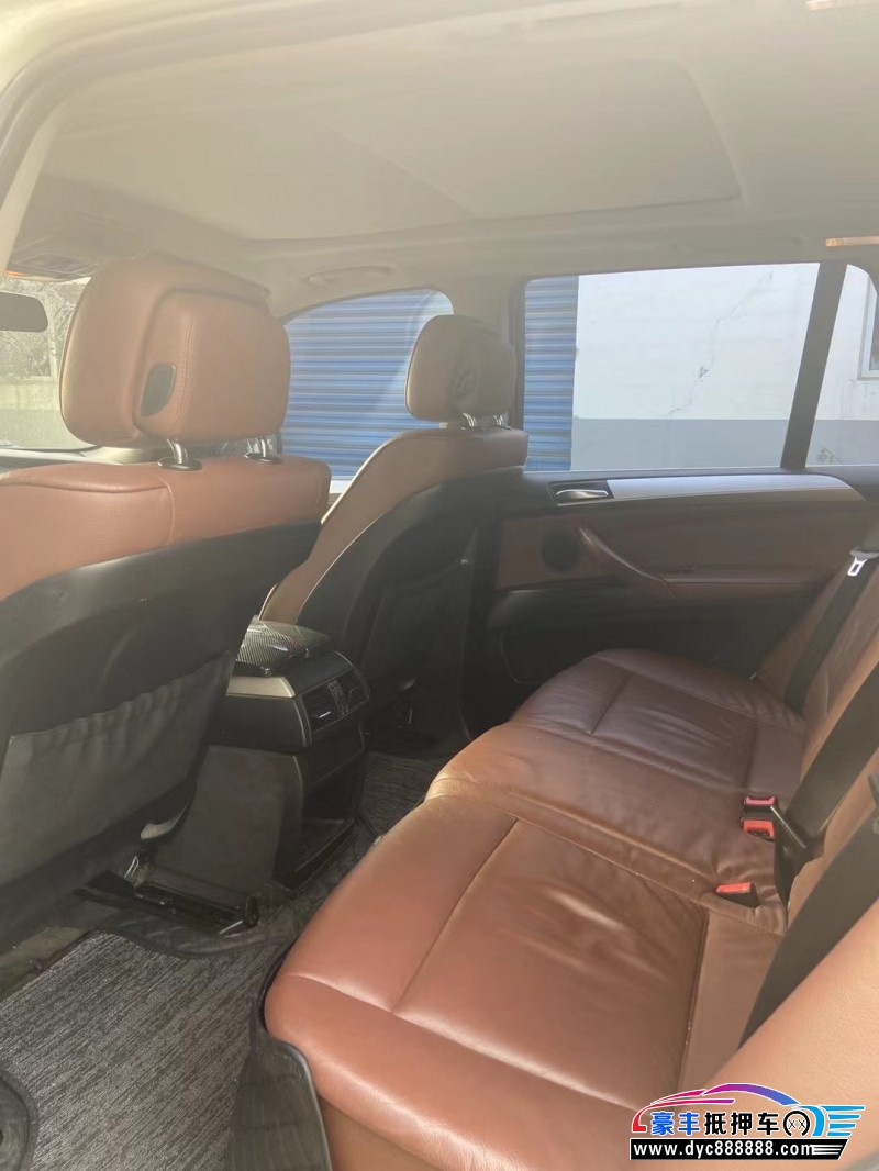 13年宝马X5轿车抵押车出售