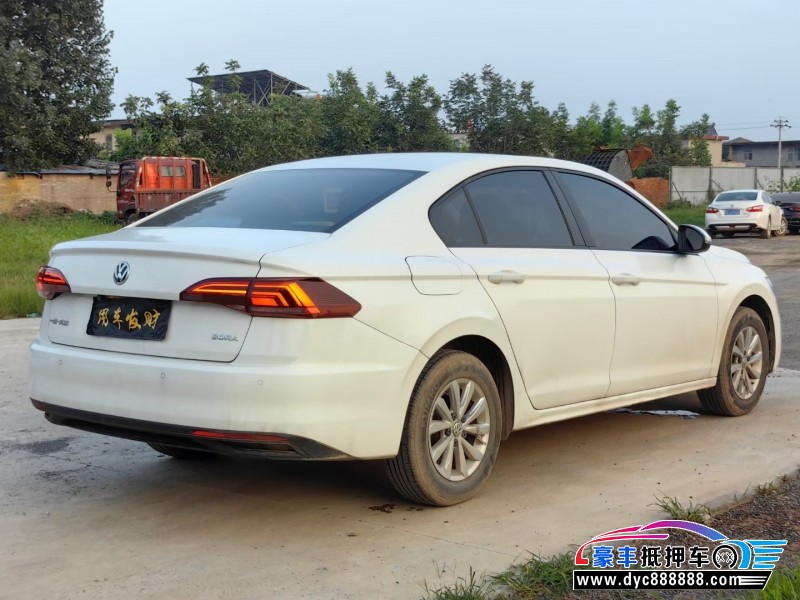 20年大众宝来轿车抵押车出售