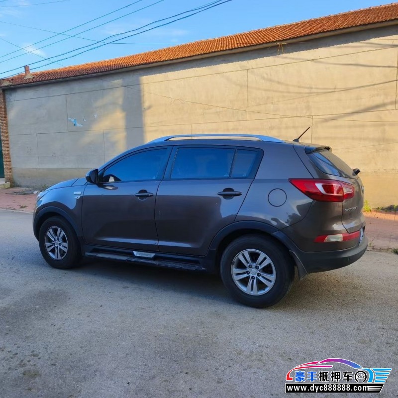 14年起亚智跑轿车抵押车出售