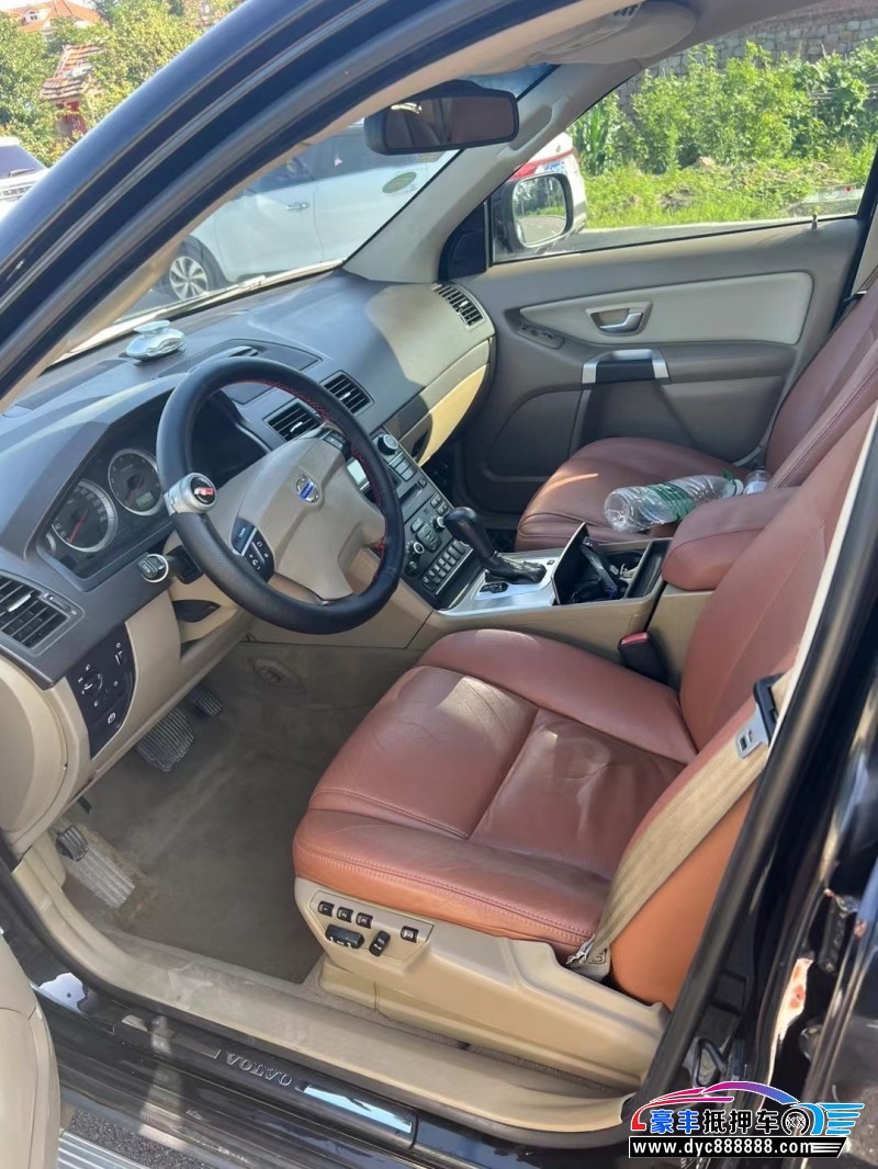 11年沃尔沃XC90轿车抵押车出售