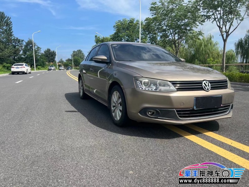 15年大众速腾轿车抵押车出售