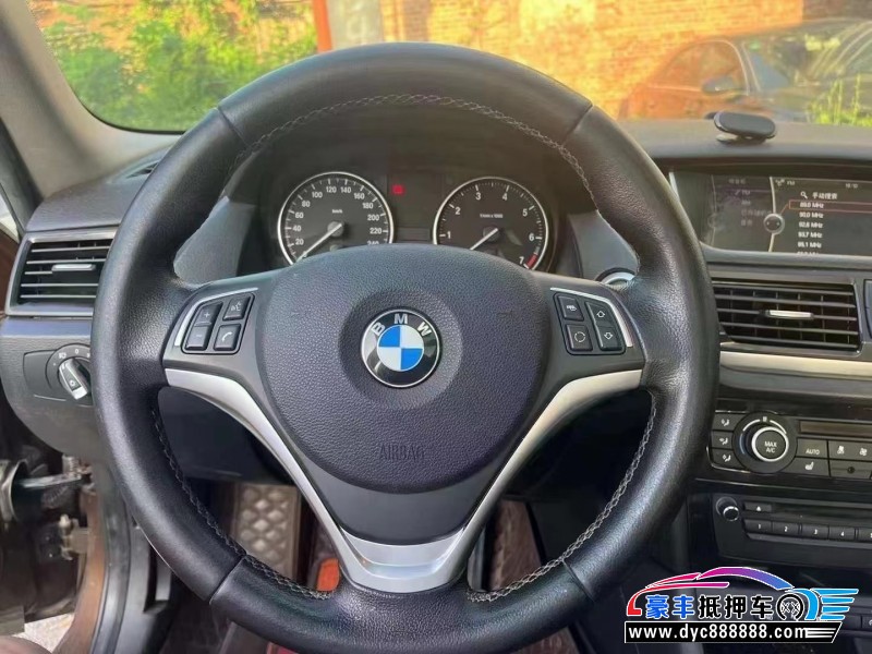 15年宝马X1轿车抵押车出售