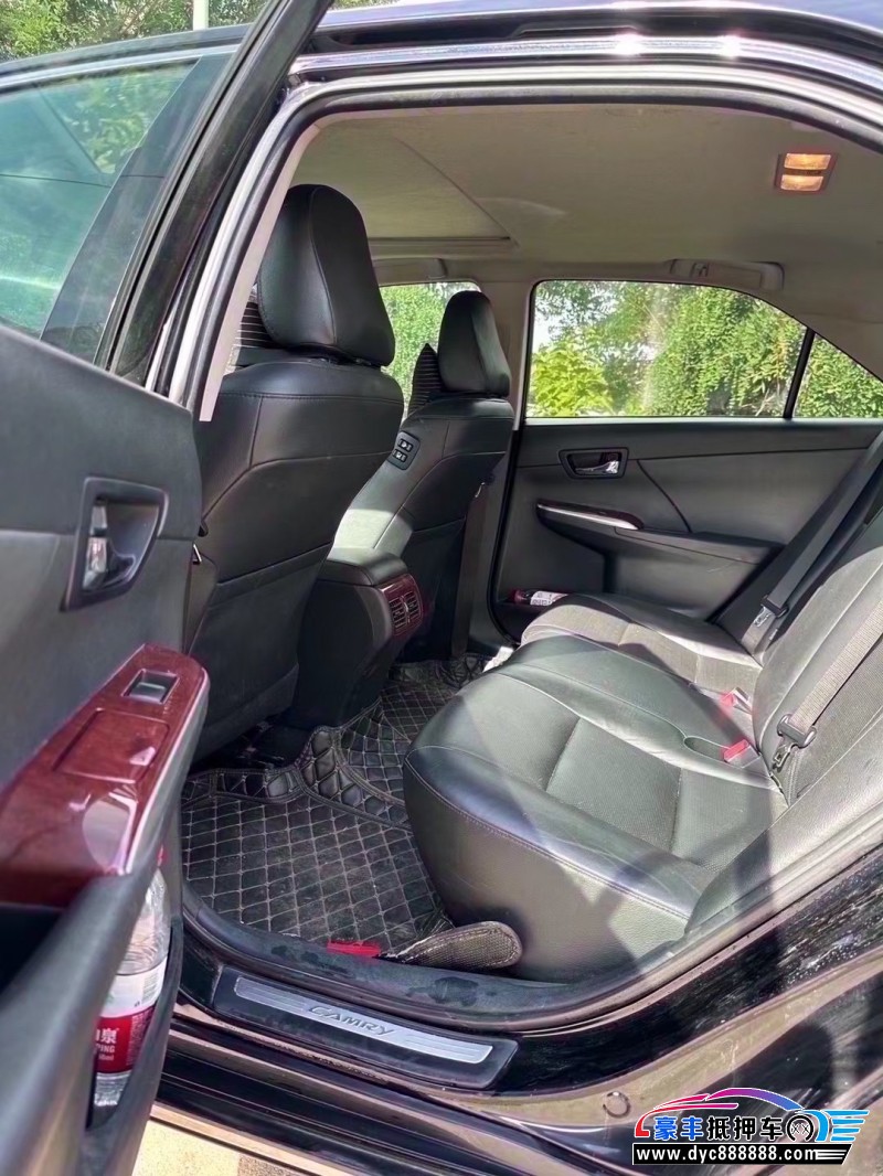 14年丰田凯美瑞轿车抵押车出售