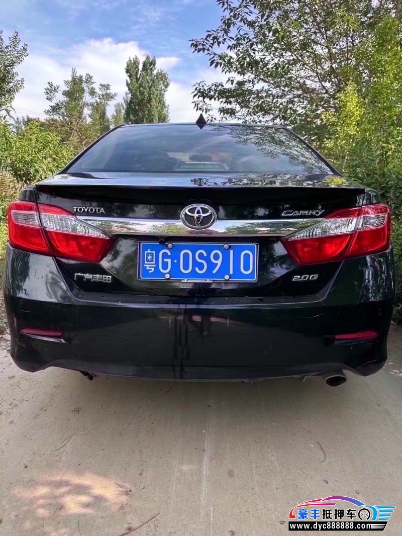 14年丰田凯美瑞轿车抵押车出售