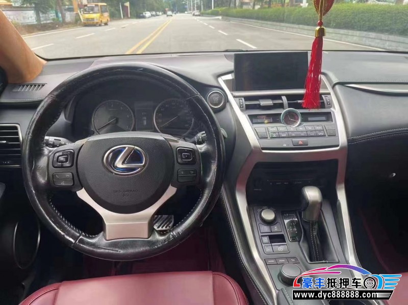 16年雷克萨斯NX轿车抵押车出售