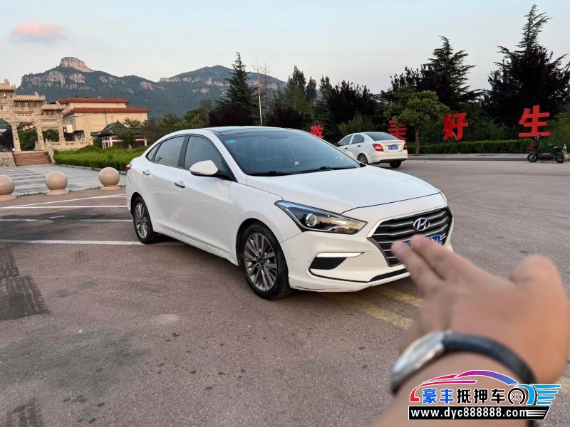 18年现代名图轿车抵押车出售