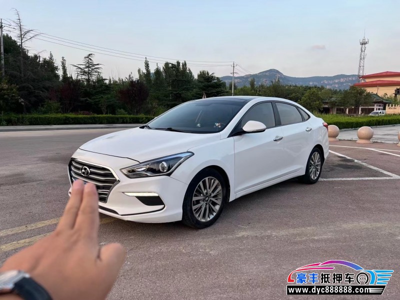 18年现代名图轿车抵押车出售