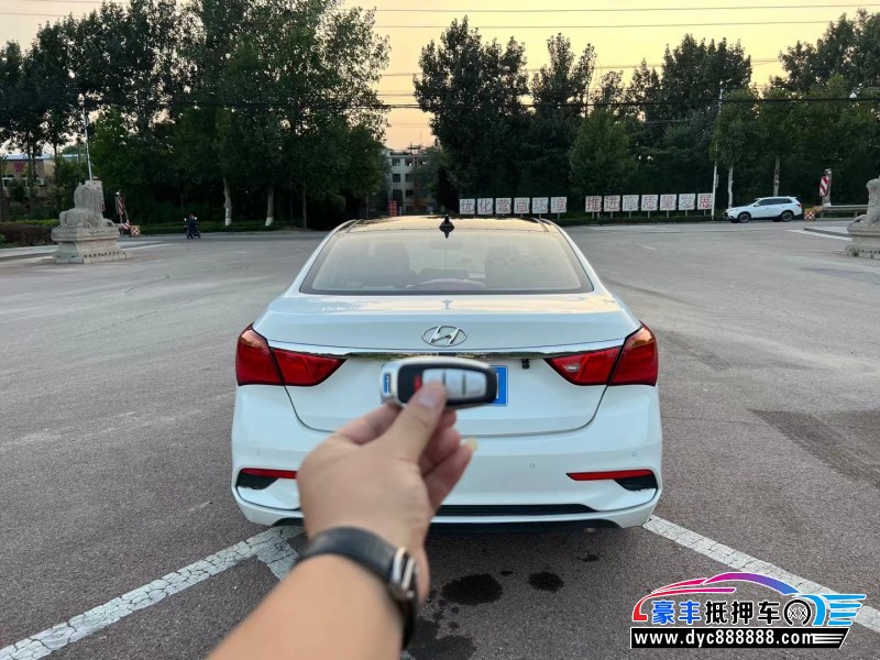 18年现代名图轿车抵押车出售