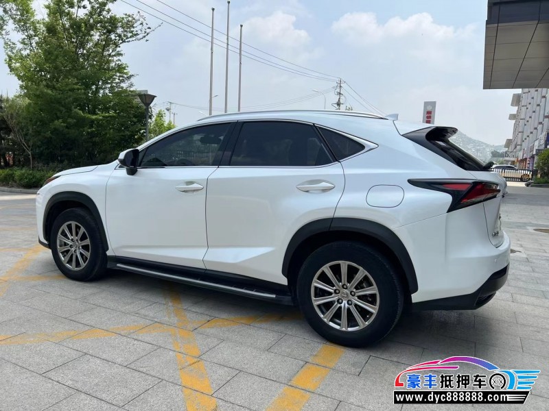 17年雷克萨斯NX轿车抵押车出售