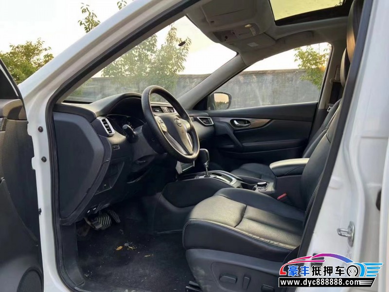 16年日产奇骏SUV抵押车出售