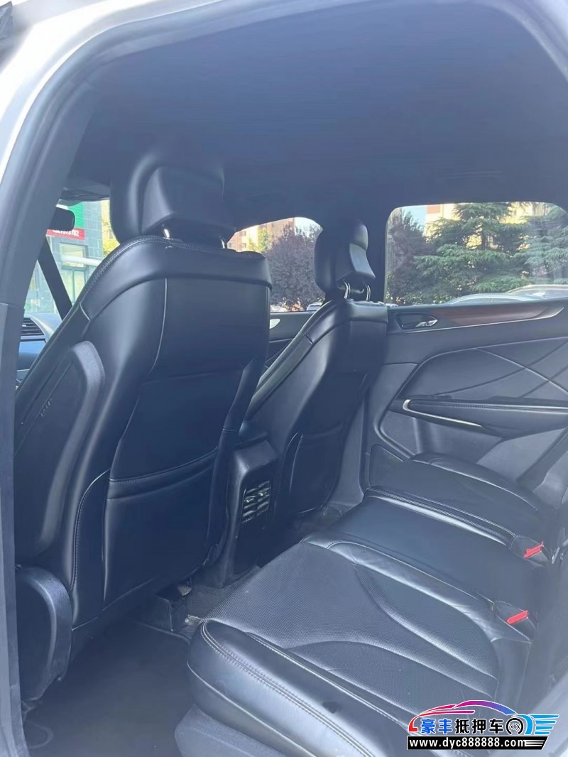 18年林肯MKC轿车抵押车出售