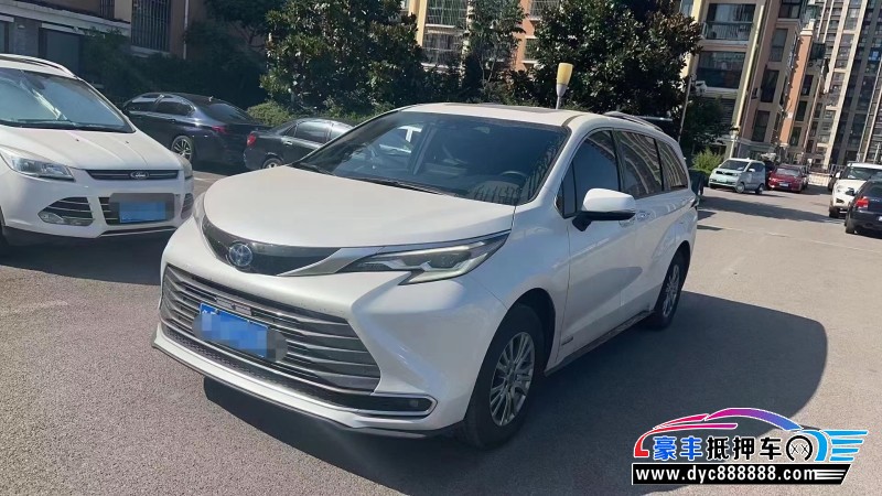 22年丰田塞纳轿车抵押车出售