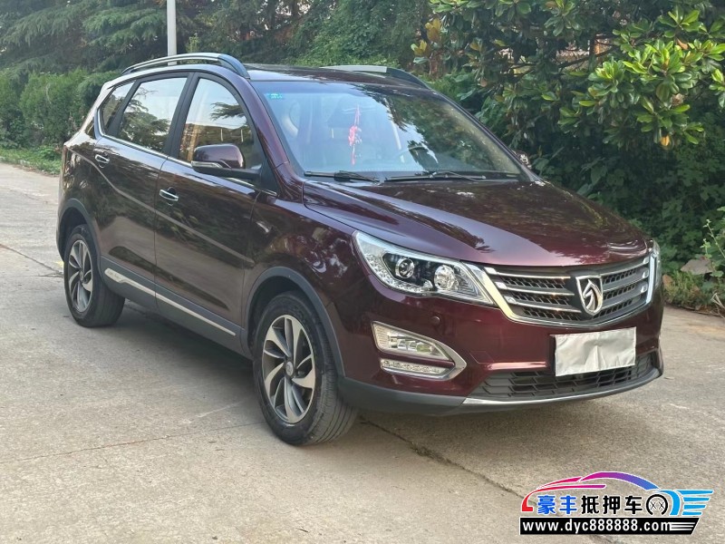 17年宝骏560SUV抵押车出售