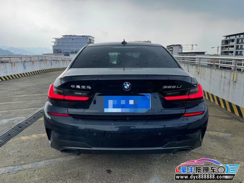 20年宝马3系轿车抵押车出售