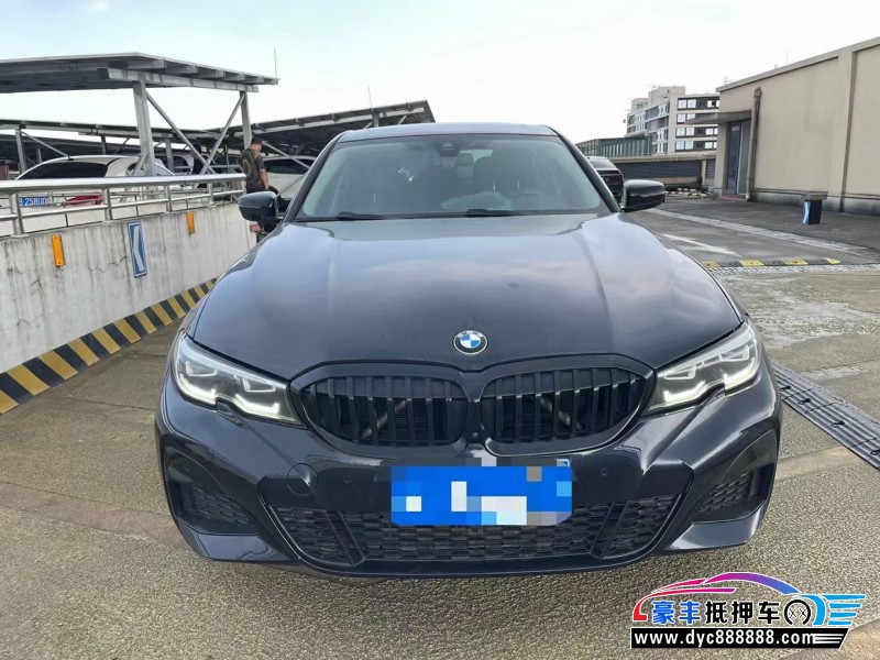 20年宝马3系轿车抵押车出售