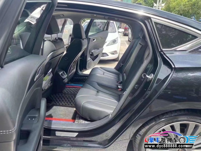 21年红旗H5轿车抵押车出售