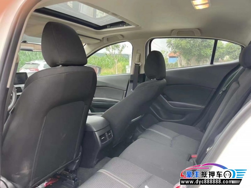 20年马自达昂克赛拉轿车抵押车出售