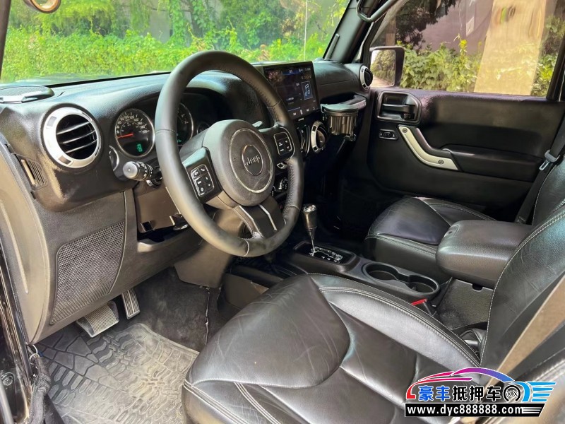 16年Jeep牧马人轿车抵押车出售