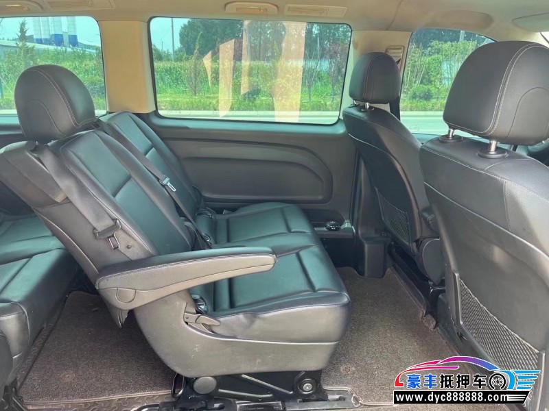 18年奔驰威霆MPV抵押车出售