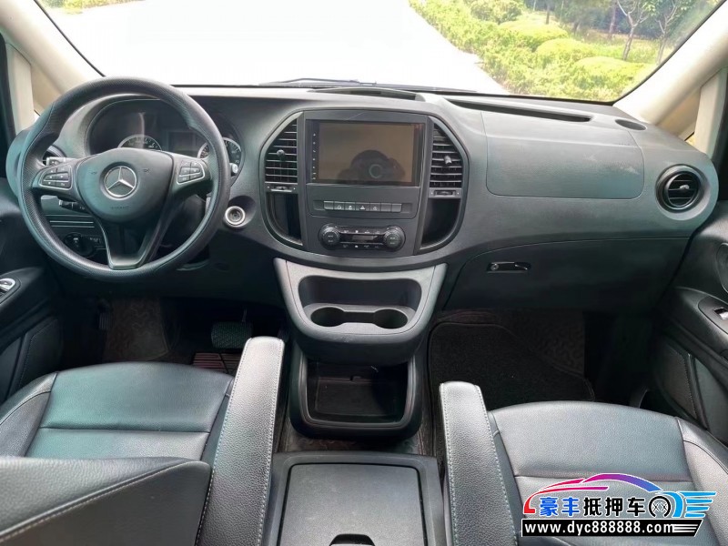 18年奔驰威霆MPV抵押车出售