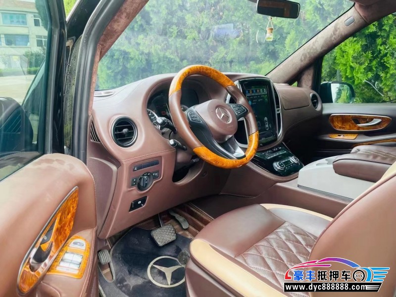 19年奔驰威霆MPV抵押车出售