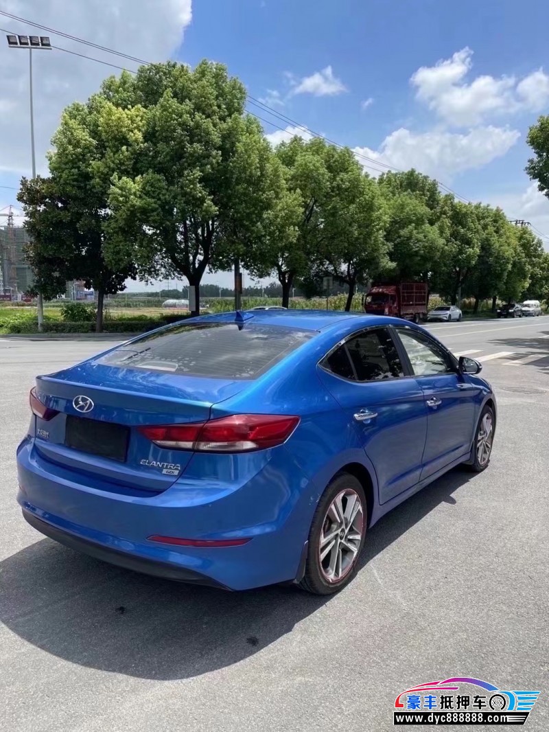 17年现代领动轿车抵押车出售