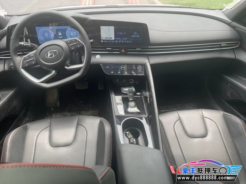 23年现代伊兰特轿车抵押车出售