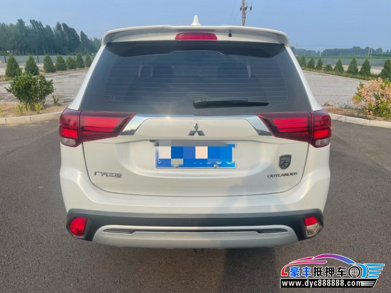 20年三菱欧蓝德SUV抵押车出售