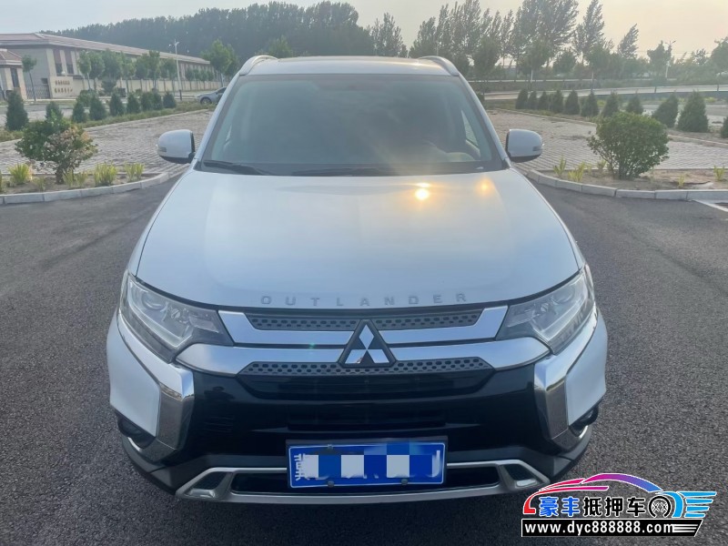 20年三菱欧蓝德SUV抵押车出售