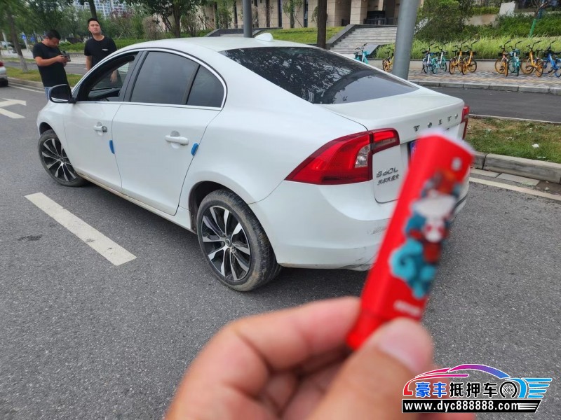 20年沃尔沃XC60轿车抵押车出售