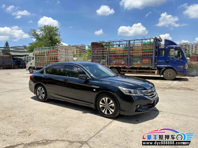 15年本田雅阁轿车抵押车出售