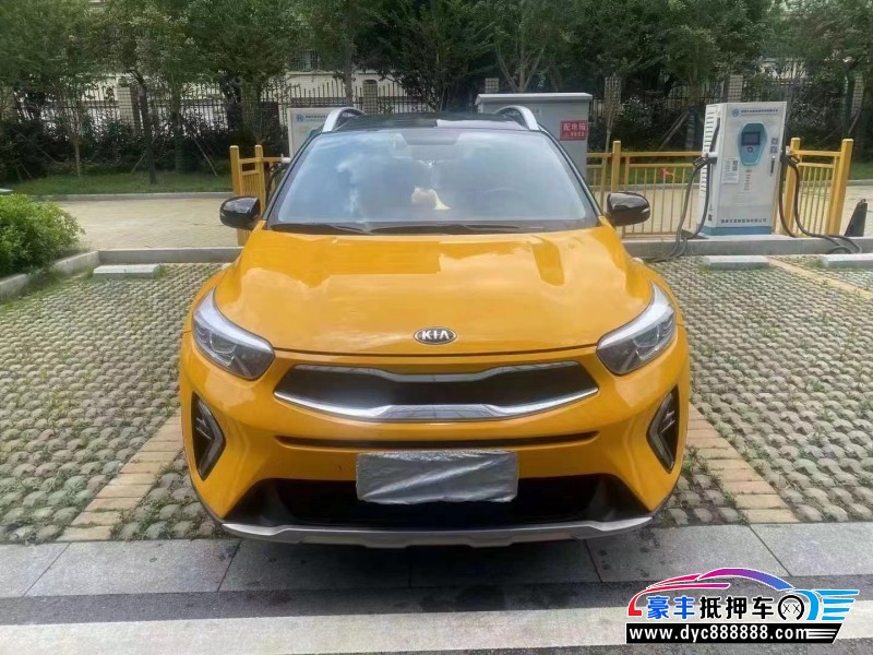 19年起亚KX1轿车抵押车出售