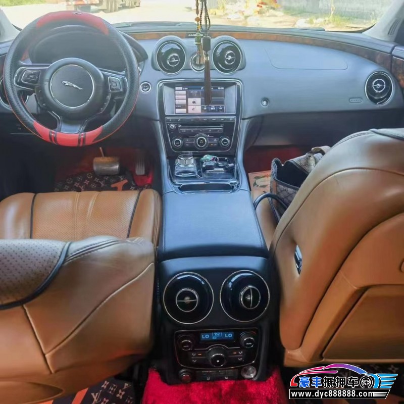 14年捷豹XJ轿车抵押车出售