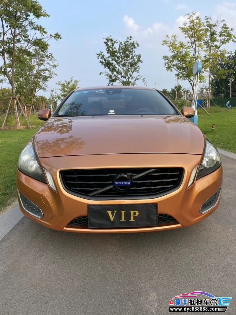 12年沃尔沃S60轿车抵押车出售