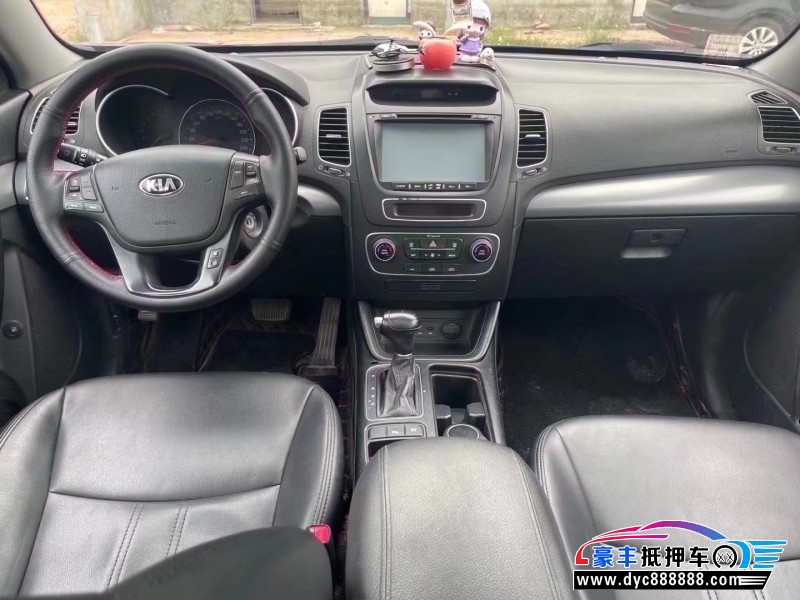 13年起亚索兰托SUV抵押车出售