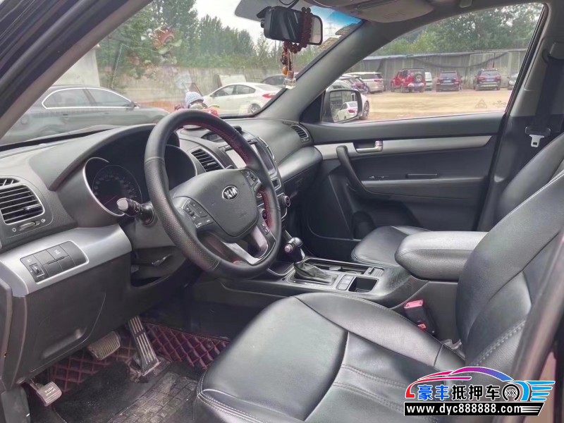 13年起亚索兰托SUV抵押车出售