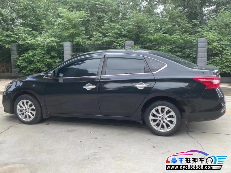 16年日产轩逸轿车抵押车出售