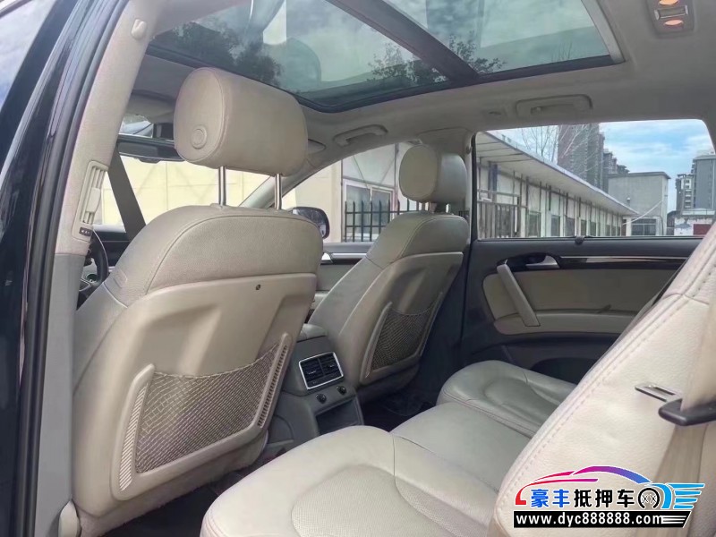 12年奥迪Q7轿车抵押车出售