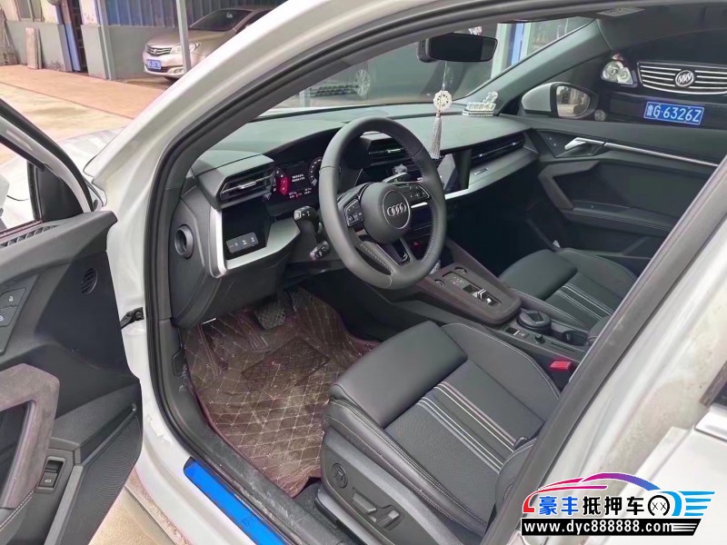 22年奥迪A3轿车抵押车出售
