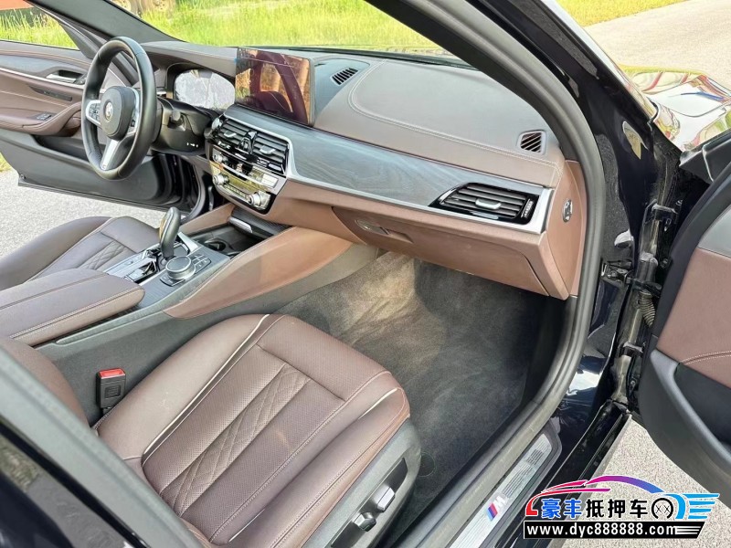 20年宝马5系轿车抵押车出售