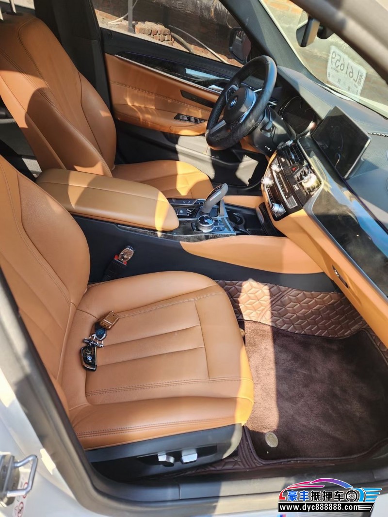 18年宝马5系轿车抵押车出售